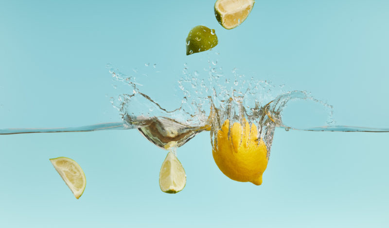 Körper entschlacken mit Zitronenwasser
